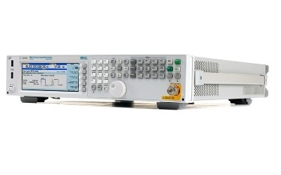 Máy phát tín hiệu sóng ngắn 40 GHz 